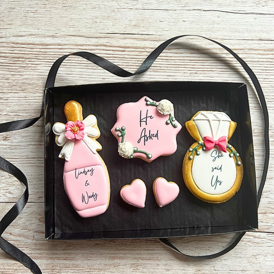 Engagement Biscuit Gift Box